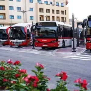 دبي.. عودة خدمات مركبات الأجرة والحافلات العامة لوضعها السابق