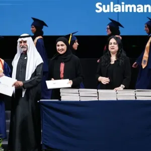 نھیان بن مبارك یشھد حفل تخریج طالبات مدرسة الاتحاد الخاصة في دبي