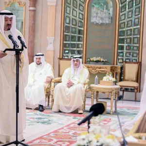 أمير الكويت يوجه بالإسراع في تنفيذ مشاريع استراتيجية تنموية