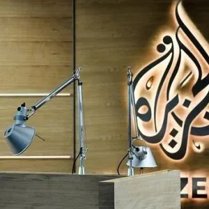 إعلام عبري: المصادقة على قانون إغلاق مكاتب "الجزيرة" بالقراءتين الثانية والثالثة
