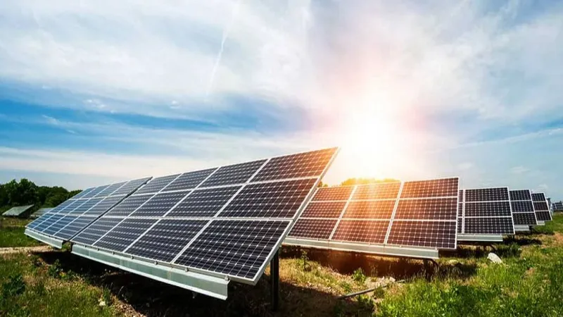 "توتال": استكمال المرحلة الأولى من مشروع للطاقة الشمسية بالعراق العام المقبل