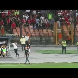 تفاعل حسام حسن خلال مباراة مصر وبوركينا فاسو
