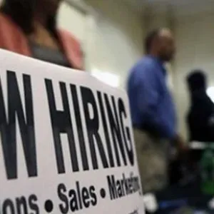 ارتفاع طلبات إعانة البطالة الأمريكية في إشارة على تباطؤ سوق العمل