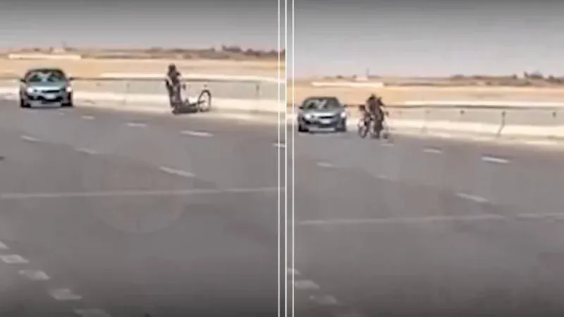 شاهد.. لحظة اعتداء لاعبة دراجات على زميلتها وإسقاطها على الطريق قبل أمتار من نهاية السباق في مصر
