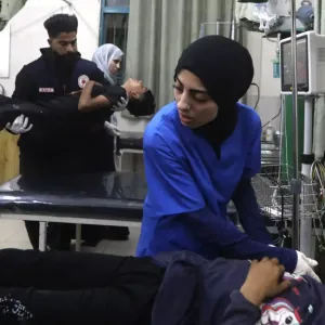 مستشفى شهداء الأقصى وسط غزة في وضع كارثي ويدق ناقوس الخطر: "نقص الوقود يعني مزيد من الوفيات"
