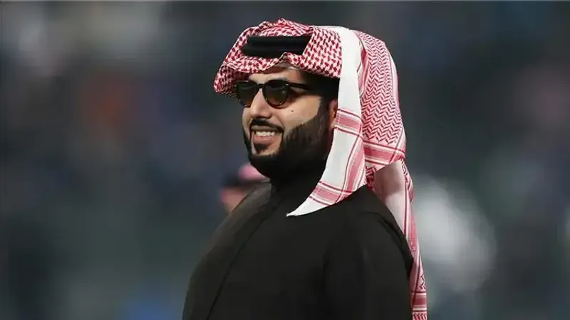 تركي آل الشيخ ينتقد قرار الزمالك برفض خوض مباراة الأهلي في السعودية