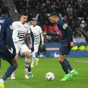 سان جيرمان يفلت بنقطة التعادل أمام رين في الدوري الفرنسي
