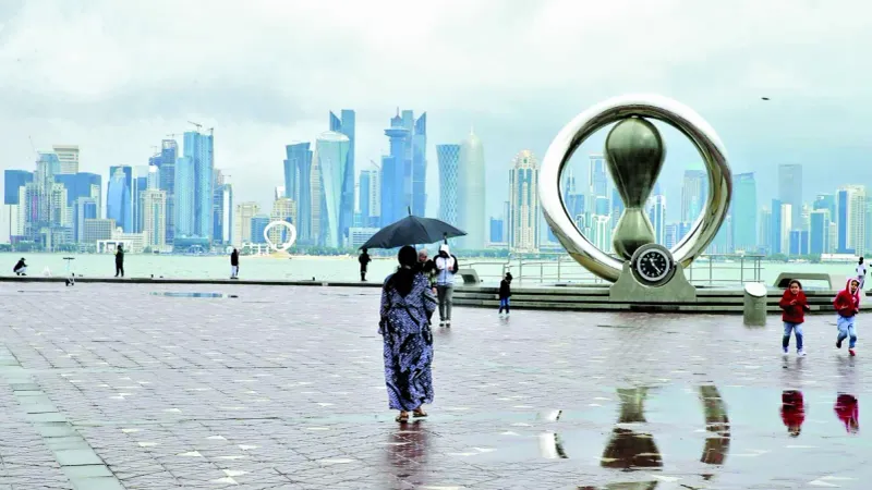بينها قطر... توقعات بعواصف رعدية وصواعق في 12 دولة عربية تستمر لـ 10 أيام
