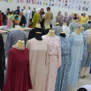 غرفة القاهرة التجارية: انتعاش الطلب على الملابس الأطفالي والحريمي خلال العيد