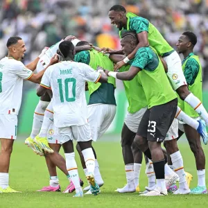 السنغال تبدأ حملة الدفاع عن اللقب بفوز سهل على جامبيا