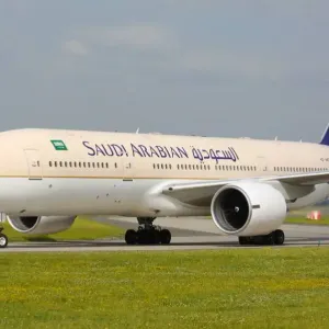 المملكة تدرس نقل ملكية الخطوط السعودية إلى صندوق الاستثمارات العامة
