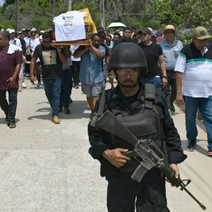 انتخابات في المكسيك غداً بعد حملات «دامية» حصدت 37 مرشحاً