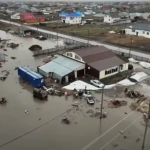 شاهد: منازل وحقول غارقة بسبب أسوأ فيضانات تضرب كازاخستان