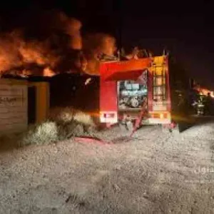 اندلاع حريق داخل ساحة لتسقيط السيارات جنوبي بغداد