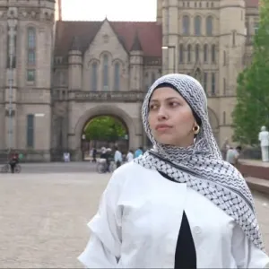 دانة أبو قمر.. طالبة قانون وصفتها بريطانيا بأنها خطر على أمنها القومي (فيديو)