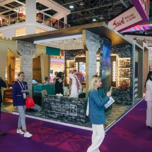 المكتب الاستراتيجي لتطوير منطقة الباحة يشارك في معرض سوق السفر العربي بمدينة دبي