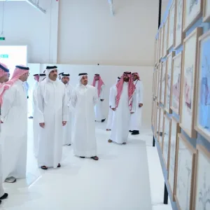 وزير الثقافة يزور معرض بينالي الدرعية للفن المعاصر بالسعودية