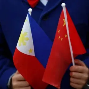 الفلبين تستدعي دبلوماسياً من بكين على خلفية توتر ببحر الصين الجنوبي