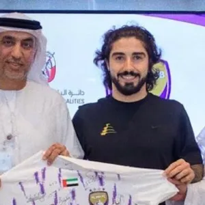 العين والبلدية يوقعان اتفاقية لإدارة وتشغيل الملاعب بالأحياء السكنية