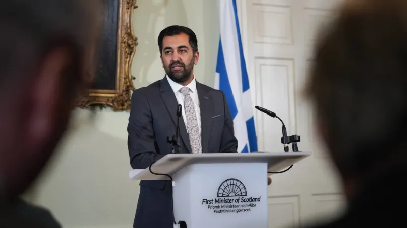 حمزة يوسف يعلن استقالته من رئاسة الحكومة الأسكوتلندية