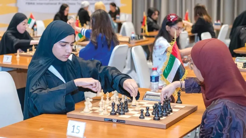 150 لاعبة في بطولة أكاديمية فاطمة بنت مبارك للشطرنج