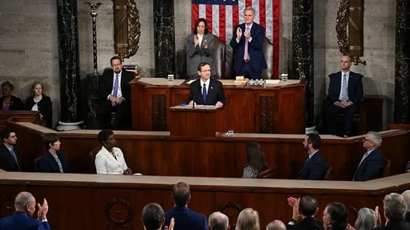 أعضاء في الكونغرس الأمريكي يحذرون "العدل الدولية" من إدانة المسؤولين الإسرائيليين