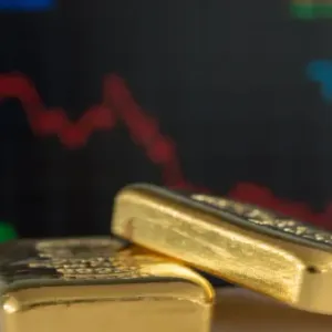 الذهب يتألق وسط بيانات اقتصادية ضعيفة وتوقعات خفض الفائدة