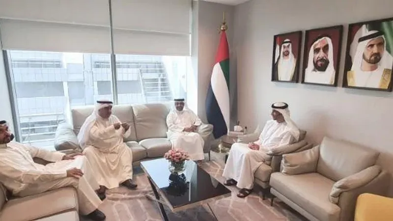 السفير الذايدي يبحث مع وزير التجارة الخارجية الإماراتي التعاون الاقتصادي والاستثماري