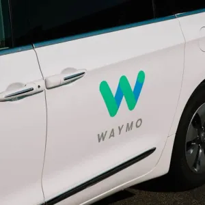 “وايمو” تحصل على موافقة لتشغيل سيارات الأجرة ذاتية القيادة في لوس أنجلوس