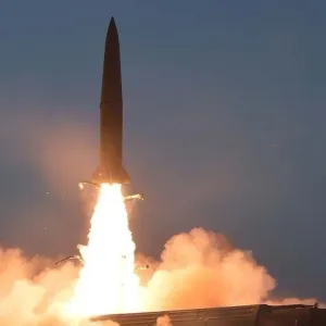 كوريا الشمالية تطلق صواريخ باليستية قصيرة المدى