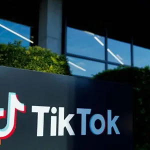 الشركة الأم لـ "تيك توك" ترفض بيع التطبيق رغم التحذير الأمريكي الجديد