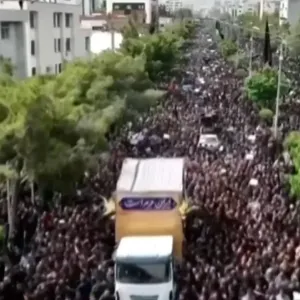 فيديو: محافظة خراسان تودع إبراهيم رئيسي قبل دفنه في مشهد مسقط رأسه