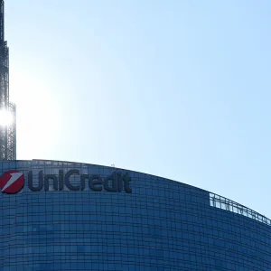 محكمة روسية تقر مصادرة أصول بقيمة 463 مليون يورو من بنك UniCredit الإيطالي