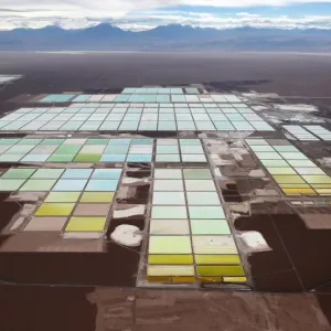 السعودية تبحث استثمارات الليثيوم في تشيلي لدعم قطاع السيارات الكهربائية