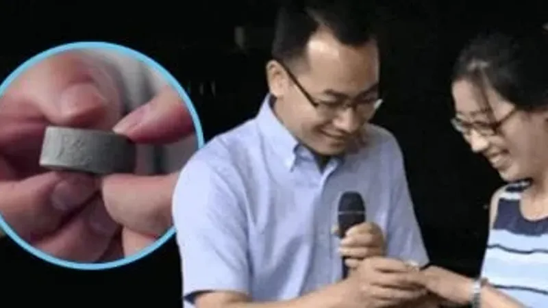 مهندس صينى يتقدم لخطبة صديقته بخاتم من الأسمنت: حبنا ضد التآكل