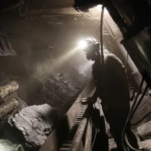 بولندا: مقتل اثنين من عمال المناجم جراء انهيار صخري