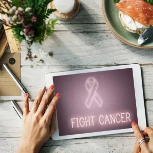 سرطان الثدي والأطعمة "العدوة": كيف نستفيد من فوائدها من دون زيادة الخطر؟