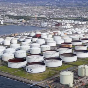 مدير شركة "إنرجي فيينا": قوة أعاصير الكاريبي تنذر بوقف إنتاج النفط البحري ورفع الأسعار