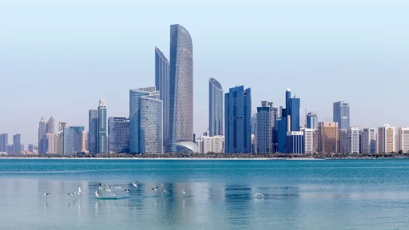 أبوظبي تتقدّم 10 مراكز في تقرير المدن البحرية الرائدة لعام 2024
