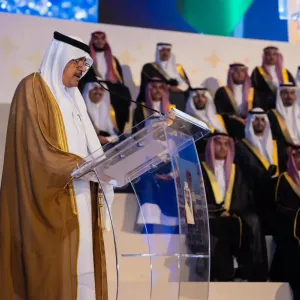 الأمير عبد الإله بن عبد العزيز يرعى حفل تخريج طلبة "كلية الأعمال" في جامعة الفيصل