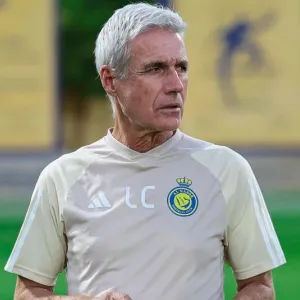 نادي النصر يقيل المدرب لويس كاسترو