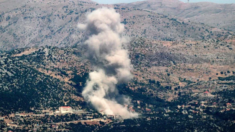 «حزب الله» يعلن استهداف مقار عسكرية إسرائيلية «بأكثر من 200 صاروخ»