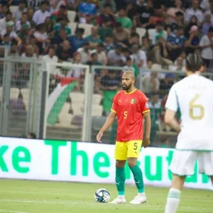 غينيا تذيق المنتخب الجزائري الهزيمة