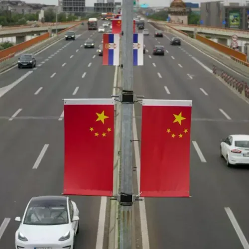 أول جولة أوروبية له منذ خمس سنوات.. بعد فرنسا، سيتوجه الرئيس الصيني إلى المجر وصربيا https://arabic.euronews.com/2024/05/06/chinese-president-xi-jinpi...