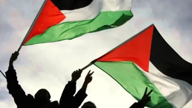 العاصمة: يوم تضامني مع فلسطين بمشاركة قيادات فلسطينية ينظمه منتدى الحقوق الاقتصادية والاجتماعية