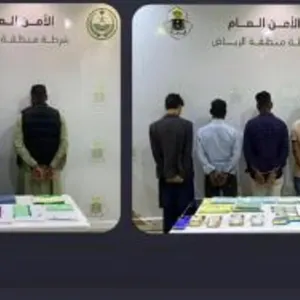 شرطة منطقة الرياض تقبض على 7 مخالفين لنظام الإقامة والترويج لحملات عمرة وهمية