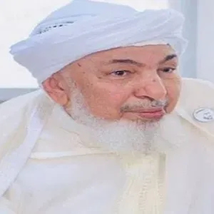 عبدالله بن بيه يهنىء القيادة الرشيدة لدولة الإمارات وشعبها بعيد الفطر المبارك