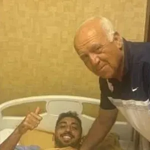 سيف العجوز لاعب فاركو يغادر المستشفى اليوم بعد جراحة الرباط الصليبى