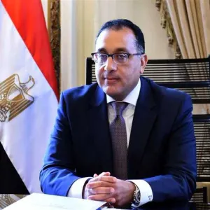 رئيس الوزراء يهنئ السيسي ووزير الدفاع بذكرى عيد تحرير سيناء