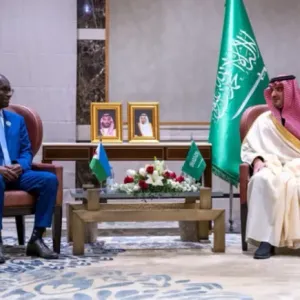 عبدالعزيز بن سعود يلتقي وزير الداخلية الجيبوتي
